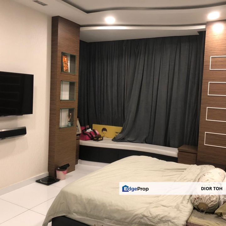 ID renovated |3Bed |2Bath unit @ Ayuria Mont Kiara, Kuala Lumpur, Mont Kiara