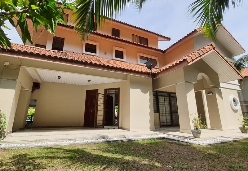 3 Storey Detached Gated Guarded @Mutiara Damansara