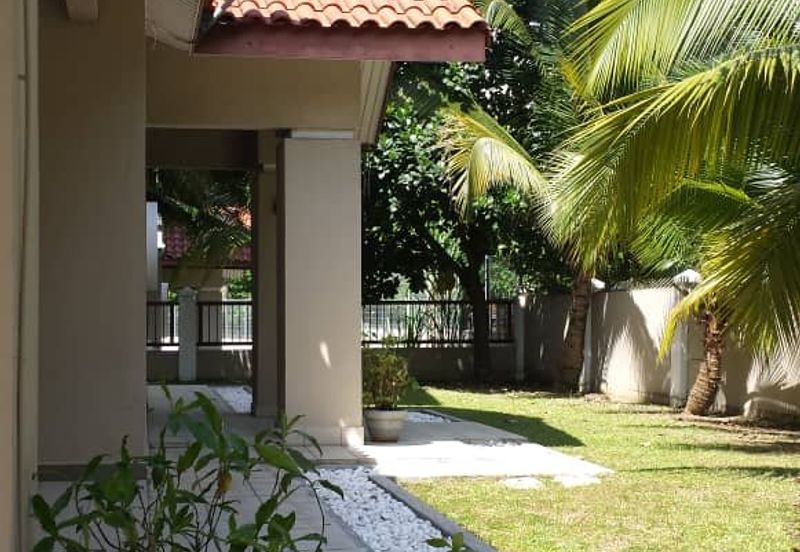 3 Storey Detached Gated Guarded @Mutiara Damansara