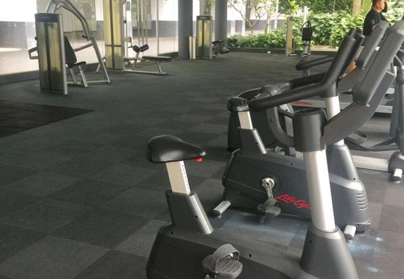 Le Yuen Pool view Condo Near Mid Valley 