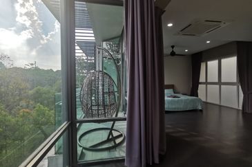 East Residence @ KLGCC