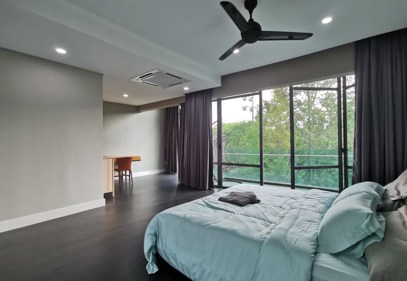 East Residence @ KLGCC