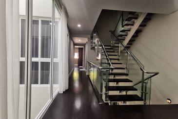 East Residence @ KLGCC