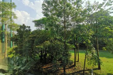 East Residence @ KLGCC