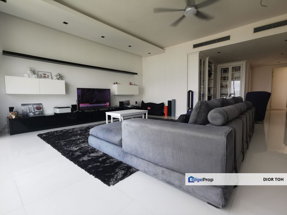 Modernly Furnished 2 Bedrooms @ Mont Kiara , Kuala Lumpur, Mont Kiara