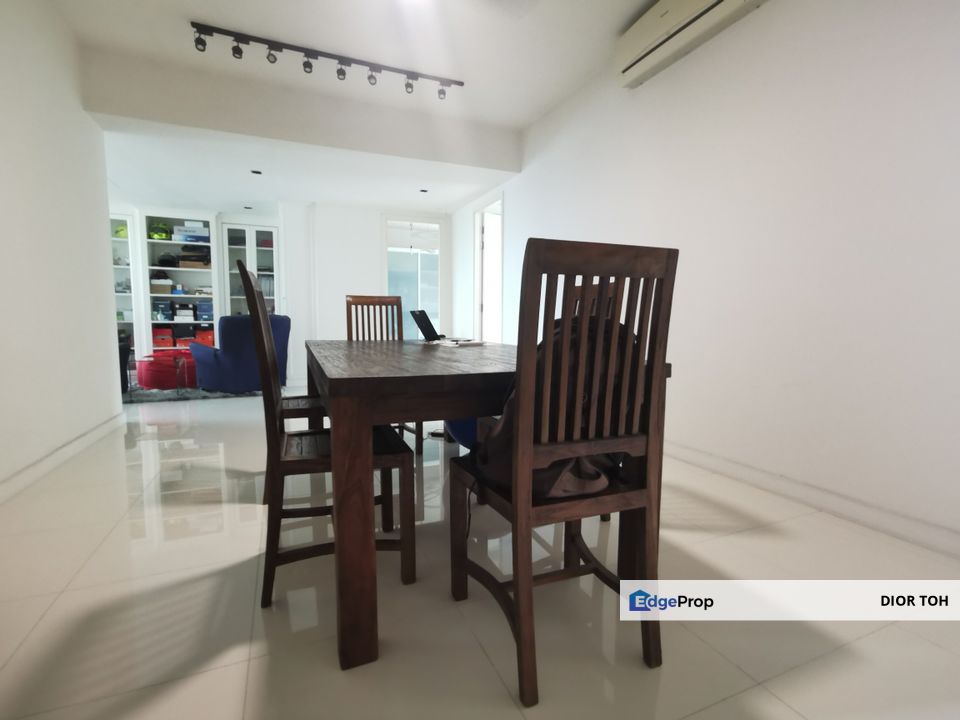  Modernly Furnished 2 Bedrooms @ Mont Kiara , Kuala Lumpur, Mont Kiara