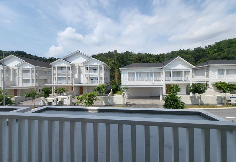 Greenery View 3 Storey Superlink @ Mont Kiara