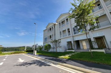 Greenery View Duplex Home @ Mont Kiara