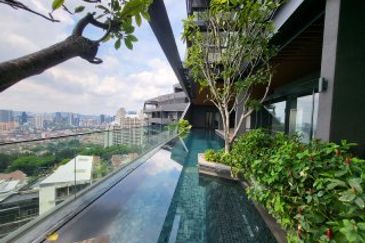 LUXURY TRIPLEX PENTHOUSE w Sky Pool @Bangsar