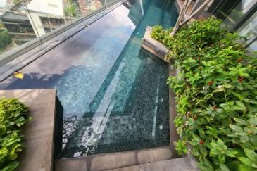 LUXURY TRIPLEX PENTHOUSE w Sky Pool @Bangsar