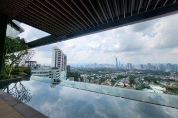 LUXURY TRIPLEX PENTHOUSE w Sky Pool @Bangsar