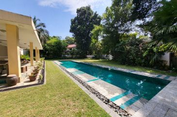 2 Storey Beautiful Detached w Pool @Ampang Hilir