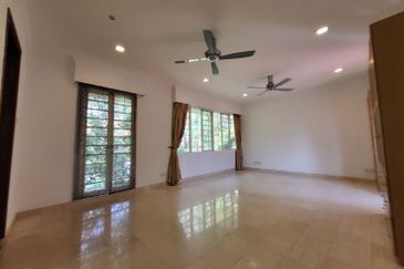 2 Storey Beautiful Detached w Pool @Ampang Hilir