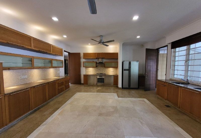 2 Storey Beautiful Detached w Pool @Ampang Hilir