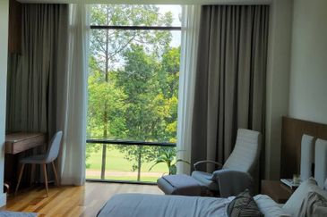 East Residence @ KLGCC