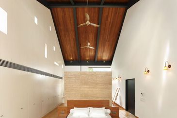 3 storey Detached house with Lift & Pool @ KL