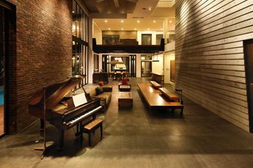 3 storey Detached house with Lift & Pool @ KL