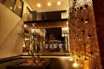 3 storey Detached house with Lift & Pool @ KL