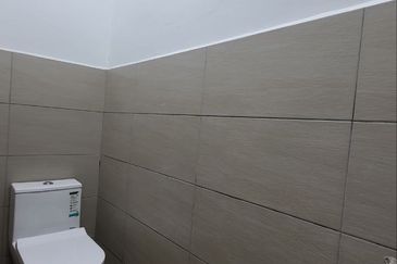 FOR RENT: Bukit Bintang Shop Office