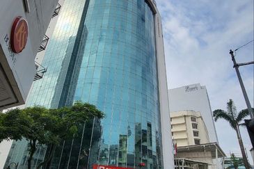 FOR RENT: Bukit Bintang Shop Office