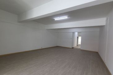 FOR RENT: Bukit Bintang Shop Office