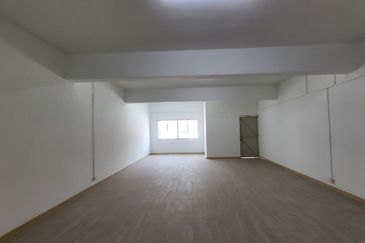 FOR RENT: Bukit Bintang Shop Office