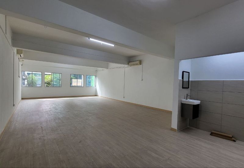 FOR RENT: Bukit Bintang Shop Office