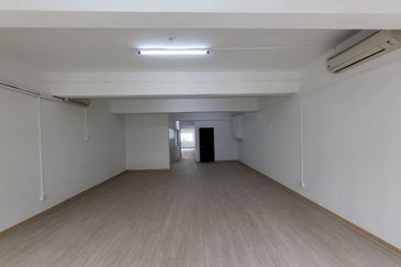 FOR RENT: Bukit Bintang Shop Office