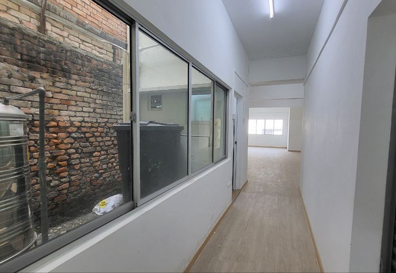 FOR RENT: Bukit Bintang Shop Office