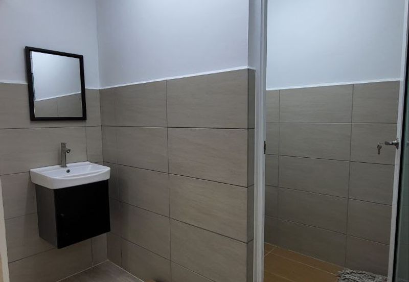 FOR RENT: Bukit Bintang Shop Office