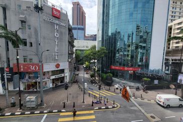 FOR RENT: Bukit Bintang Shop Office
