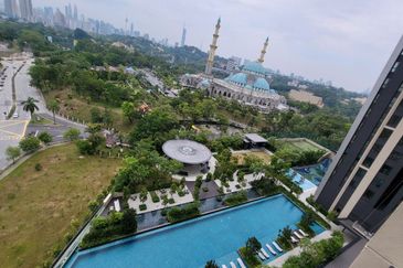 Residensi Solaris Parq