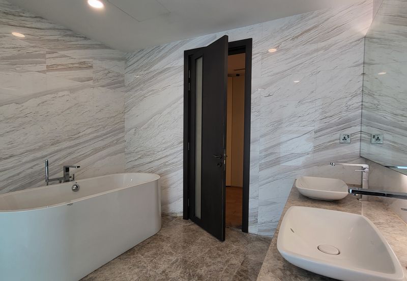 A Brand New Luxury Condo @ Pinnacle Bangsar