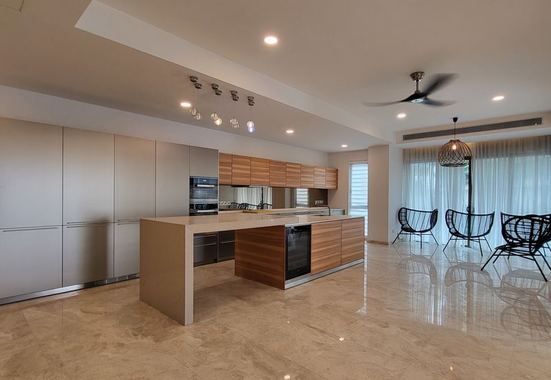 A Brand New Luxury Condo @ Pinnacle Bangsar