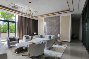 Pavilion Embassy Residence