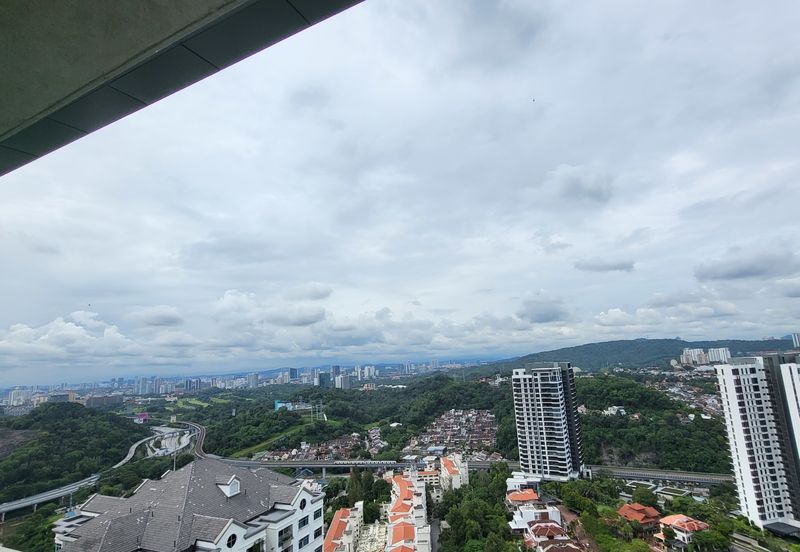A Brand New Luxury Condo @ Pinnacle Bangsar