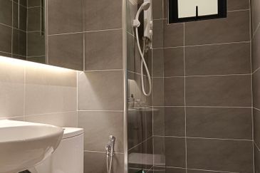 New Luxury Condo D’Idaman Residensi @ Tasik Selatan. Walking distance to Bandar Tasik Selatan LRT & MRT station