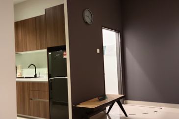 New Luxury Condo D’Idaman Residensi @ Tasik Selatan. Walking distance to Bandar Tasik Selatan LRT & MRT station