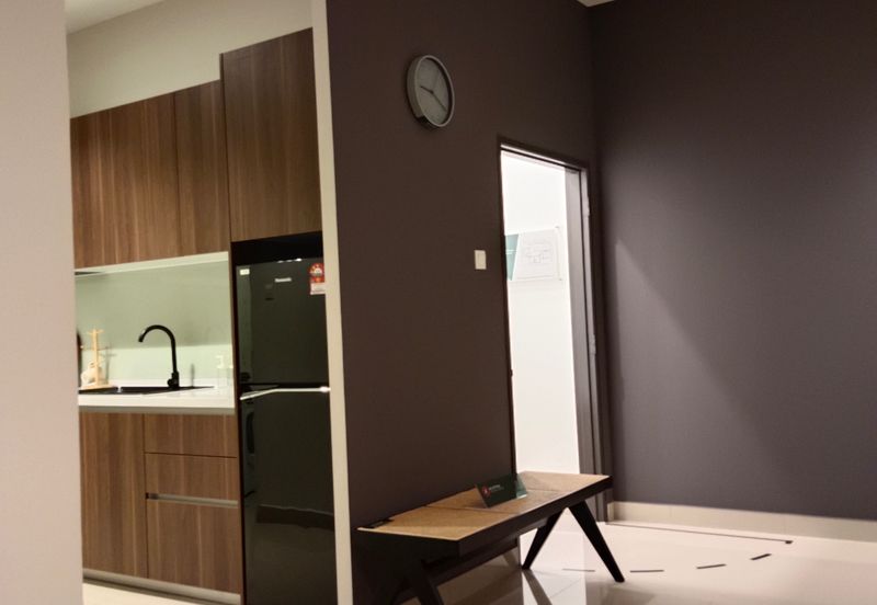 New Luxury Condo D’Idaman Residensi @ Tasik Selatan. Walking distance to Bandar Tasik Selatan LRT & MRT station