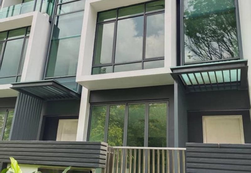 East Residence @ KLGCC