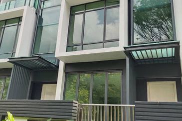 East Residence @ KLGCC