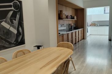 East Residence @ KLGCC