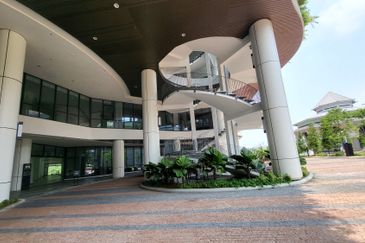 Senada Residences @ Alya