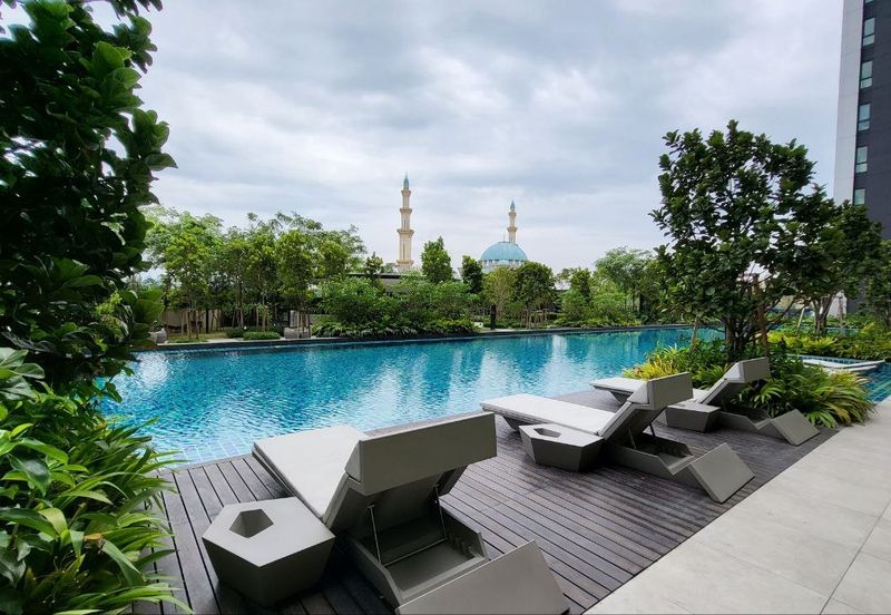 Residensi Solaris Parq