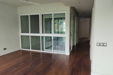 East Residence @ KLGCC