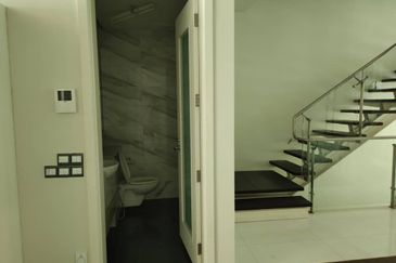 East Residence @ KLGCC