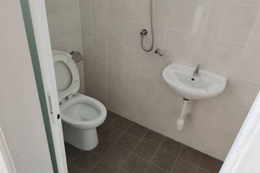 East Residence @ KLGCC