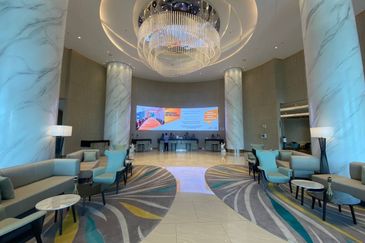 Luxury residence neighbouring to Courtyard by Marriott: Top Residency @ Setia Alam 