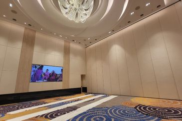 Luxury residence neighbouring to Courtyard by Marriott: Top Residency @ Setia Alam 