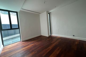 East Residence @ KLGCC